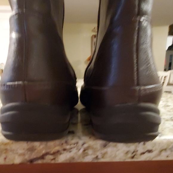 HUSH PUPPIES CHOCOLATE BOOTS SIZE 6N. LIGHT WEIGHT - Picture 7 of 8